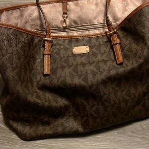 Michael Kors tote
